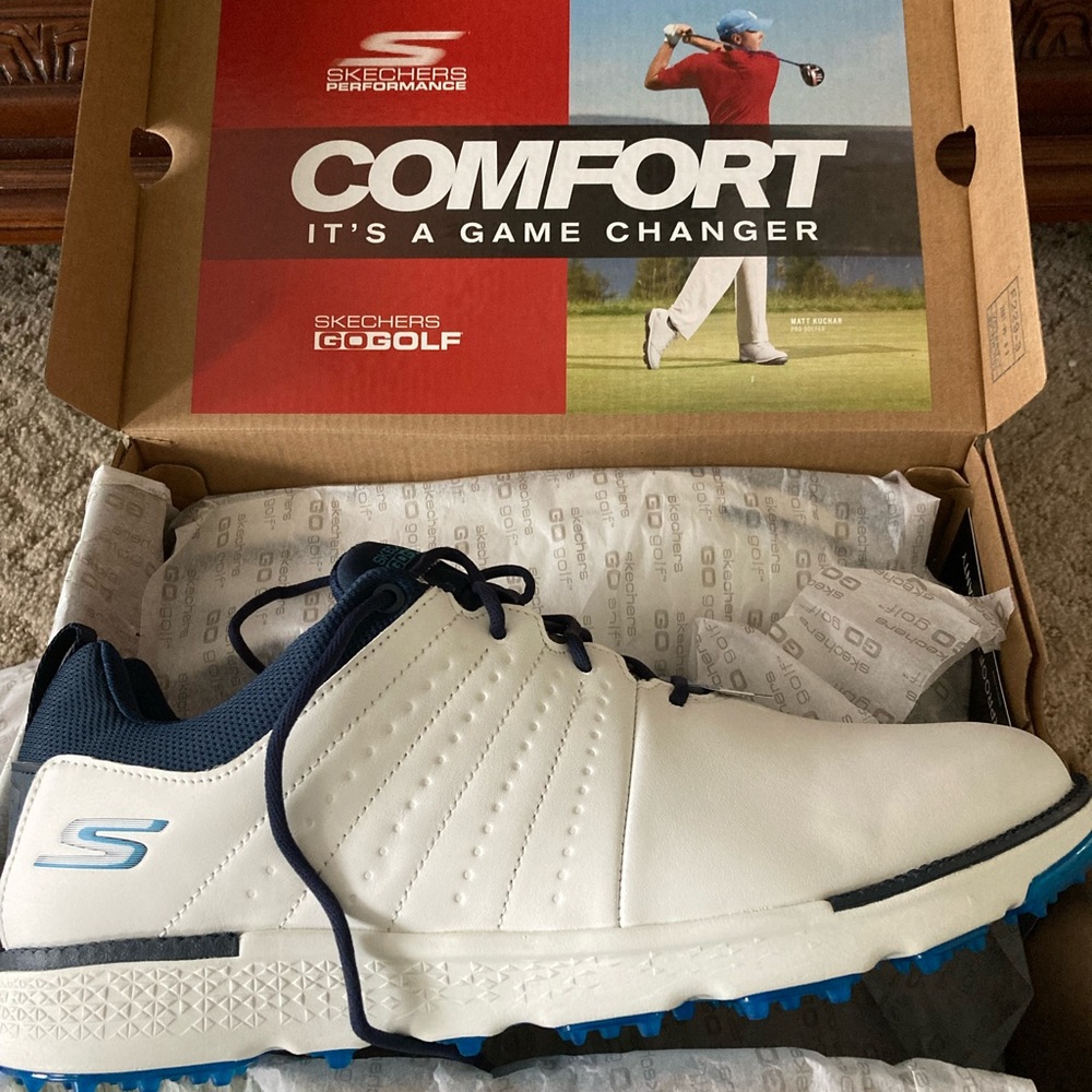 Men golf shoes